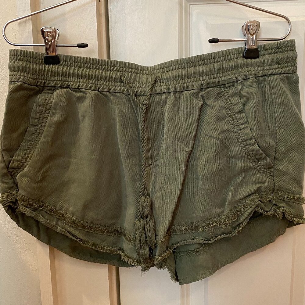 Women's Loft Army Green Cargo Shorts